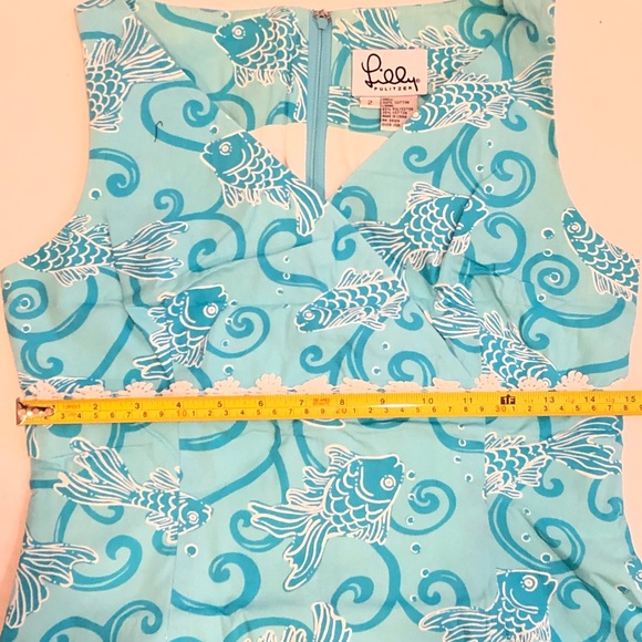 MOVÍNG SALE; ALL MUST GO!!! Lilly Pulitzer V-Neck Shift Dress - Size 2 - Picture 5 of 6